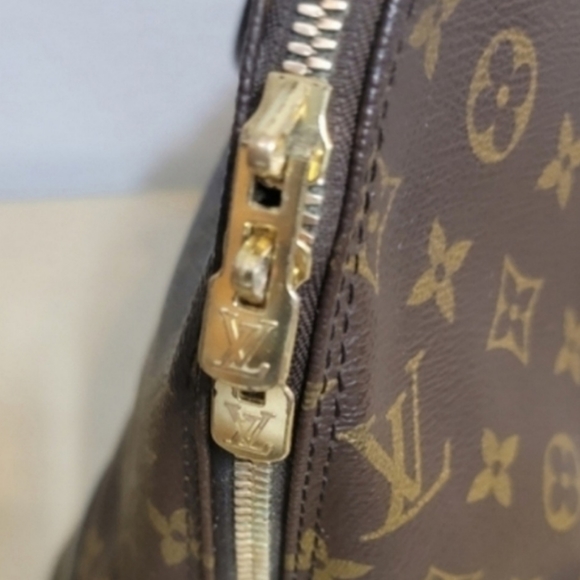 ✨LOUIS VUITTON Alma PM Handbag with non - LV adjustable crossbody strap. - Picture 6 of 15